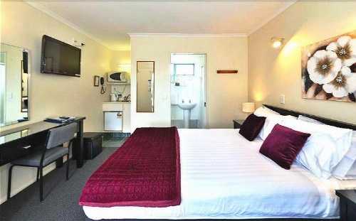 Accolade Lodge Motel image 16